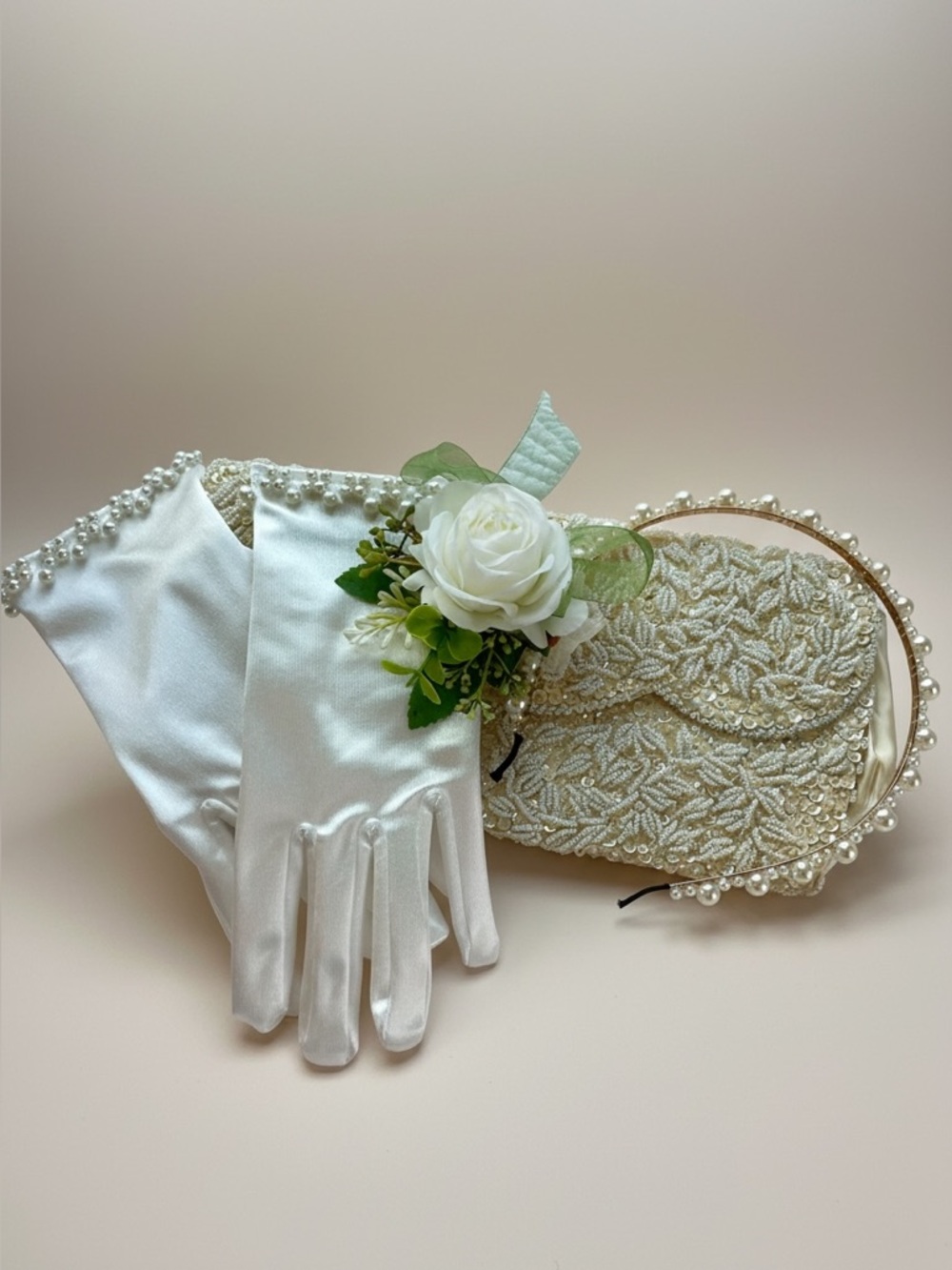 Prom Wedding Accessories Gloves Wrist Corsage Vtg  Clutch Bag & Pearl Headband